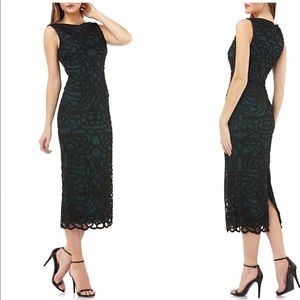 Worn one in great condition. Color is between blue and green (Jade).